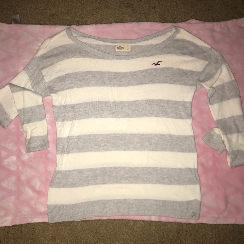 Grey/White Light Hollister Sweater